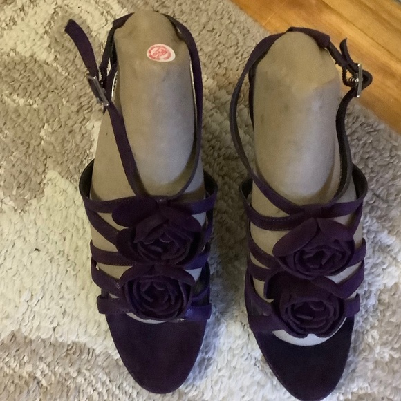 Bandolino purple suede heels 6.5 - Picture 2 of 4